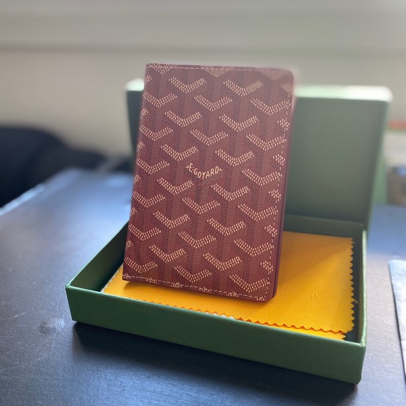 COPY - Goyard Passeport Wallet - Picture 2 of 3